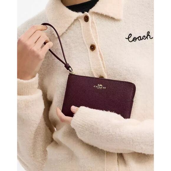 NWT COACH Small Corner Zip Wristlet Pouch Wallet Purse CV396 DARK WINE Leather - Picture 7 of 7